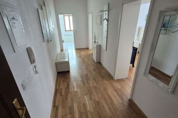 Möblierte 2 Zimmer Wohnung, SOFORT einziehen!