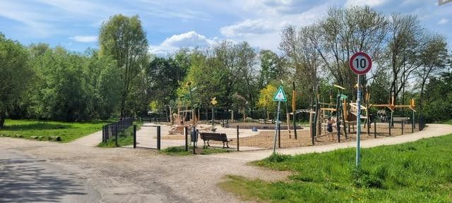 fußläufiger Spielplatz