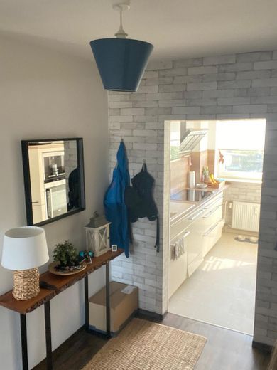 Blick in die Küche vom Flur