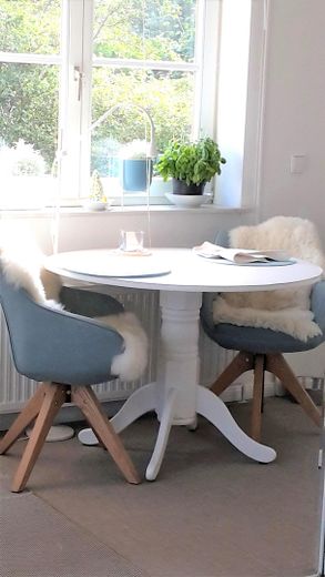 Helles Westfenster mit Blick..