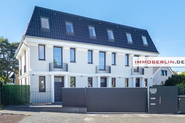 IMMOBERLIN.DE - Ersteinzug! Nobles Neubauhaus in familienfreundlicher Lage am Stadtrand