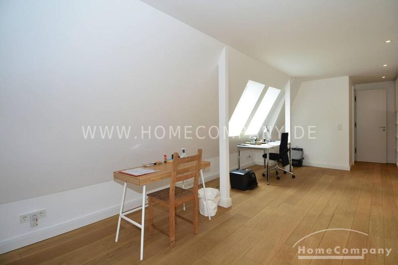 Appartamento duplex di lusso nel cuore di Charlottenburg, Berlino, arredato. – 6939d5ac4c57706f475f547c800a5d7f66380889.jpg