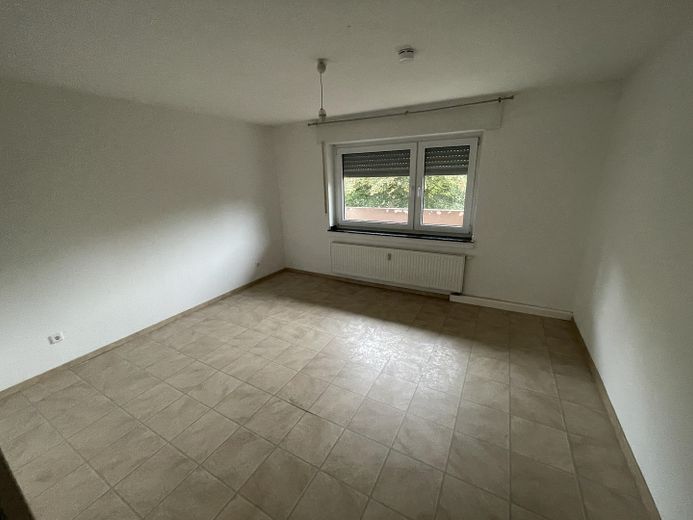 Appartamento di 3 locali con balcone in posizione tranquilla – Elternschlafzimmer