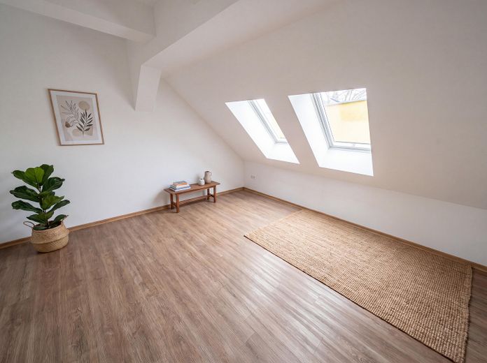 Helle 2-Zimmer-Wohnung mit Einbauküche – neuwertig, optional möbliert – Foto 2