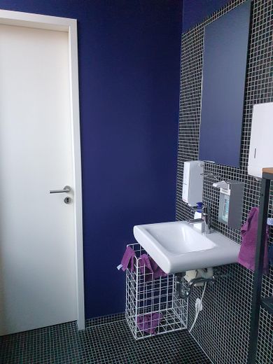 Repräsentative Büroeinheit 250,35 m² im Hochhaus – Gebäude 30 3. OG – WC-Vorraum