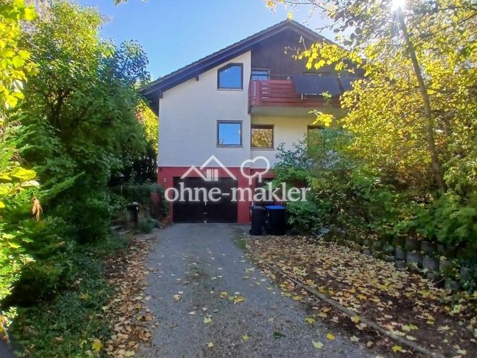 Vrijstaande eengezinswoning met een perceel van 1.306 qm in Mehrstetten – Foto 1