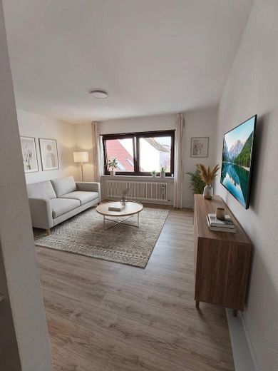 Charmantes 1,5 Zimmer Appartment mit Pantry Küche und KFZ Stellplatz - Frei nach Absprache – Wohnbereich KI Beispiel