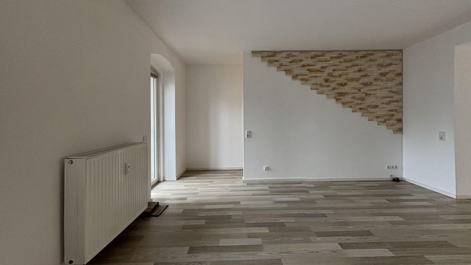 Moderne 4,5 Zimmer Wohnung mit Wohnküche – Wohnzimmer