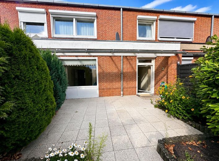 Provisionsfrei: Reihenhaus mit Garten in begehrter Wakenitznähe – Terrasse