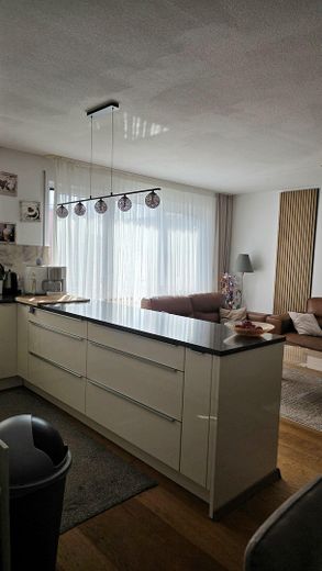 Von Privat sonnige 4-Zimmer Wohnung in bester Lage in Haar – Foto 5