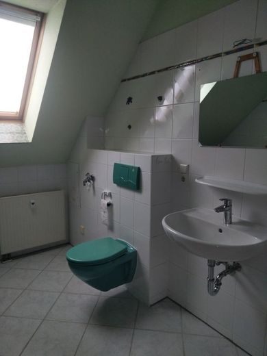 Exklusive Maisonettewohnung mit Garage in bester Lage von Lutherstadt Wittenberg zu verkaufen – Badezimmer