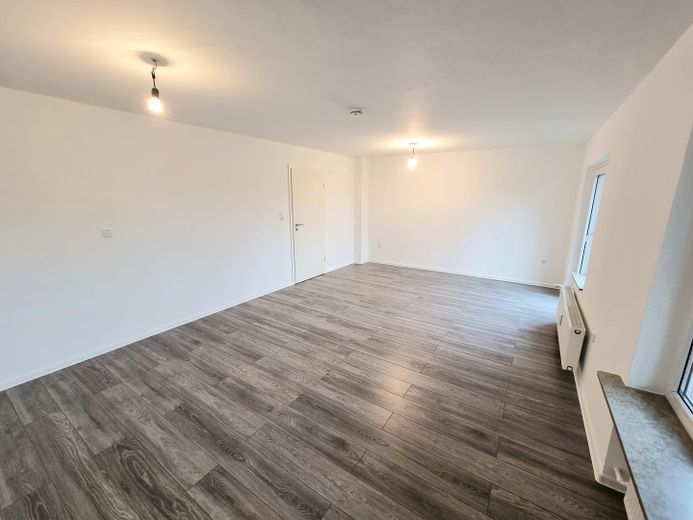 (AK5601) Ampio appartamento di 3 locali con terrazza esposta a sud. – Wohnen