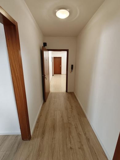 Charmantes 1,5 Zimmer Appartment mit Pantry Küche und KFZ Stellplatz - Frei ab 01.09.26 – Flur