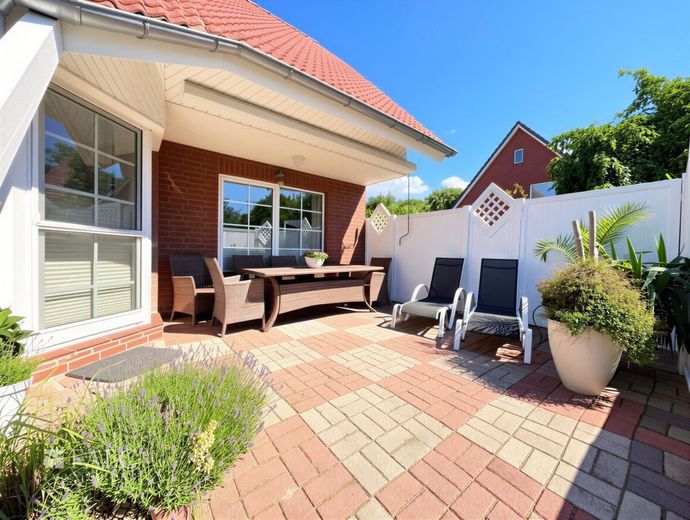 Ein Zuhause zum Wohlfühlen - Tolles Architektenhaus in bester Lage von Himmelpforten – Terrasse teilüberdachr