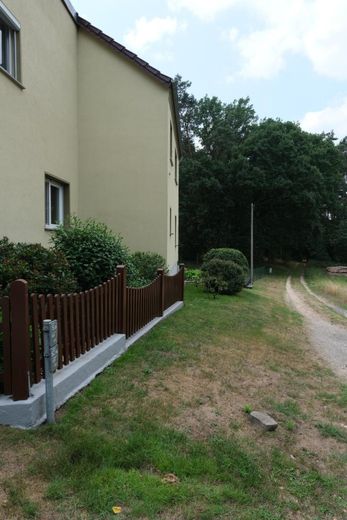Idyllisch im Naturpark Hoher Fläming am Fuße der Burg Rabenstein gelegenes Landhaus – Foto 13
