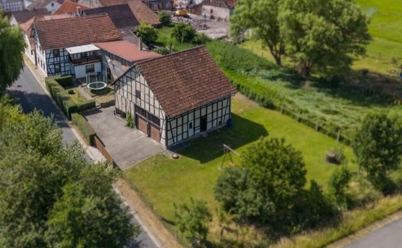 Huis met grote tuin en fruitbomen, landelijk, rustige ligging aan de dorpsrand – Foto 5