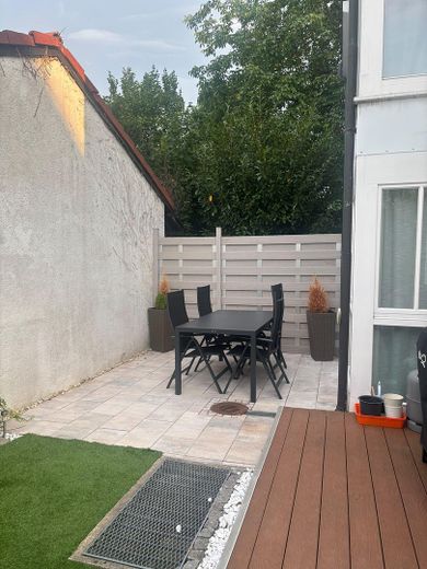 Vivir con encanto de jardín: exclusivo piso de 2 habitaciones en Trudering – Foto 6
