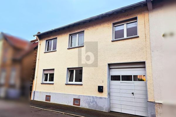 ZWEI EINHEITEN-EIN HAUS VOLLER MÖGLICHKEITEN !
