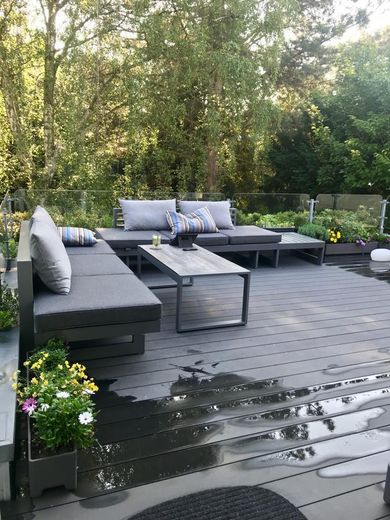 Designer Maisonette-Wohnung nähe Zoopark mit Blick ins Grüne, Fussbodenheizung, Kamin, Terrasse – Terrasse