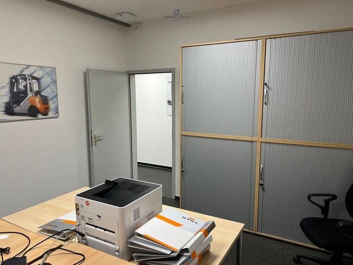 Moderne Bürofläche im EG, Gewerbegebiet Saarlouis-Röderberg – Ansicht Büro