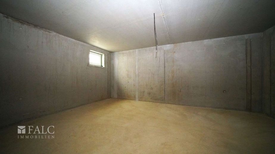 Der Feinschliff liegt bei Ihnen! Moderne Neubau DHH mit Garten und tollem Schnitt - FALC Immobilien – Abstellraum UG aktuell