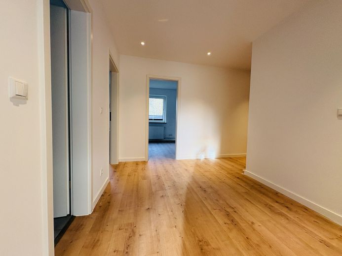 Flur Blick in die Wohnküche