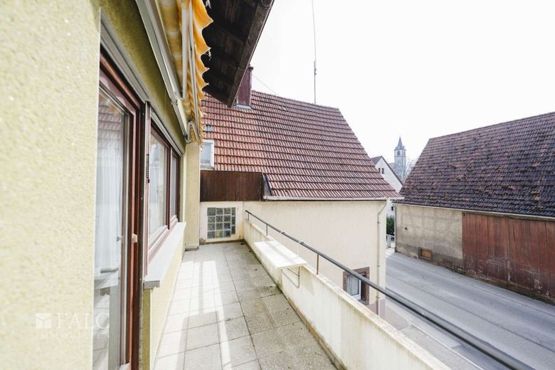 Attraktives Wohnhaus mit Balkon und vielseitigem Nutzungspotenzial in Zentraler Lage von Enzberg – Balkon