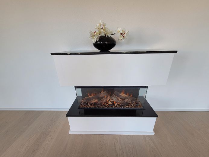 MODERN WOHNEN, DRAUSSEN GENIESSEN - MIT TERRASSE & GARTEN – Kamin