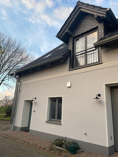 Ansicht Südwest Eingang Wohg.