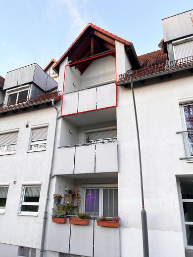 Helle Dachgeschosswohnung mit Loggia, Stellplatz und Wohlfühlfaktor in Langenzenn (VB) – Außenansicht