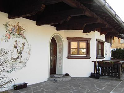 Elegante, großzügige 2-Zi.-Einliegerwohnung – Foto 1