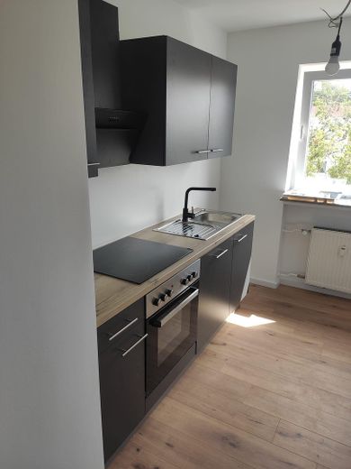 Frisch kernsanierte 2-Zimmer-Wohnung mit Balkon in Nürnberg – Erstbezug nach Sanierung – Küche