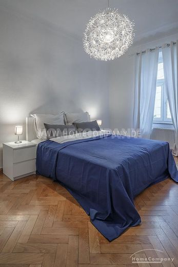 Exklusive 4-Zimmer-Altbauwohnung mit Balkon  &  Tiefgarage in Top-Lage – f7f2b49becdc2c7314cccefffe75de61917d388e.jpg