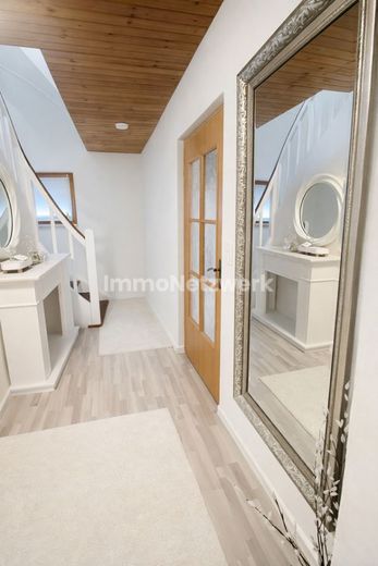 ***Willkommen in Ihrem neuen Zuhause - Familienidylle in Top-Lage von Wunsiedel*** – Flur
