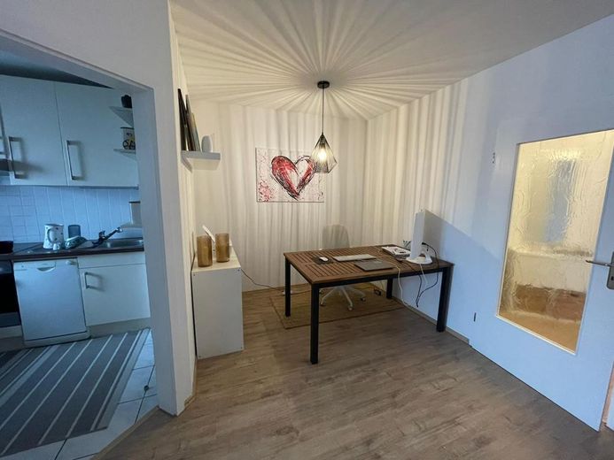 Beisp. Ess-oder Arbeitsbereich