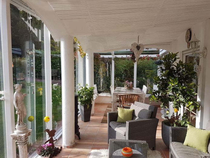 Elegantes Haus mit Vintage Pool und Wasserfall / neue Heizung 2025 – Foto 4