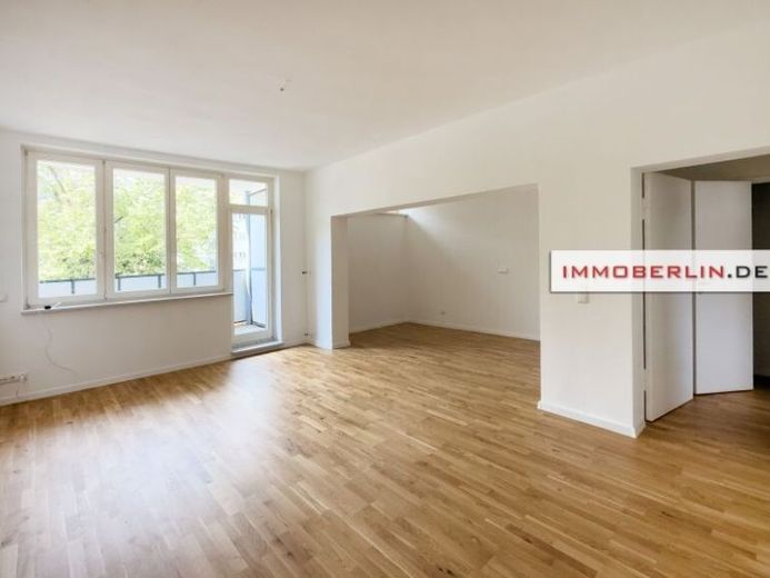 IMMOBERLIN.DE - 2026 شقة مجددة بالكامل مع شرفة جنوبية غربية ومصعد في موقع مركزي – الصورة 1