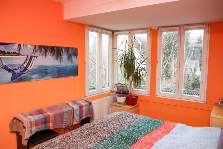 2 odalı Pankow dairesi; balkon, bahçe, bisiklet bodrumu, bodrum deposu (yeraltı otoparkı) – Schlafzimmer