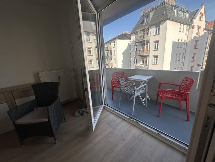 Stijlvol gemeubileerd appartement in de populaire wijk Neckarstadt-OST – Intrekken en je meteen thuis voelen – Foto 1