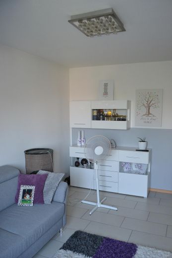 Doppelhaushälfte / Mehrgenerationenhaus / Mehrfamilienhaus / Haus – DG Wohnzimmer