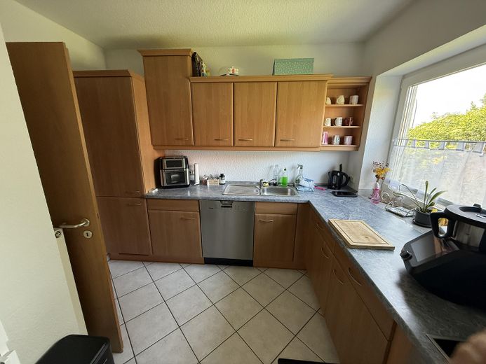 Helle 3-Zimmer-Erdgeschosswohnung mit Terrasse – Küche