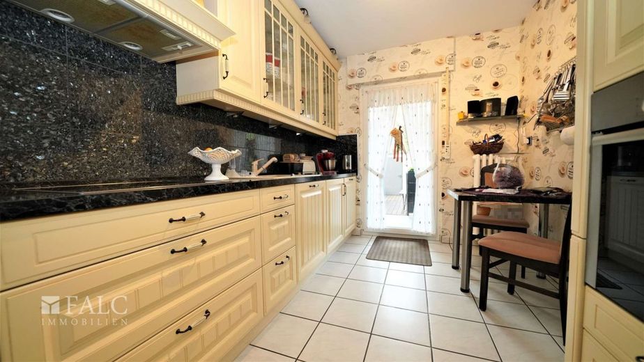 Investieren Sie in Ihre Zukunft! Attraktive Kapitalanlage in Oberhausen! - FALC Immobilien – EG (rechts) - Küche