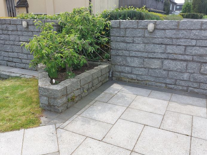 Doppelhaushälfte in guter Lage von Unna-Massen – Garten Hochbeet