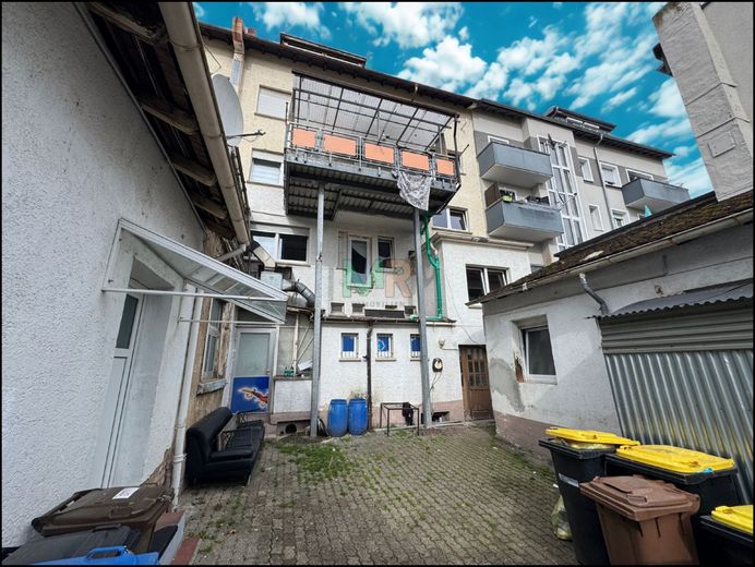 Wohn- und Geschäftshaus in zentraler Lage von Pforzheim – Innenhof, Rückansicht