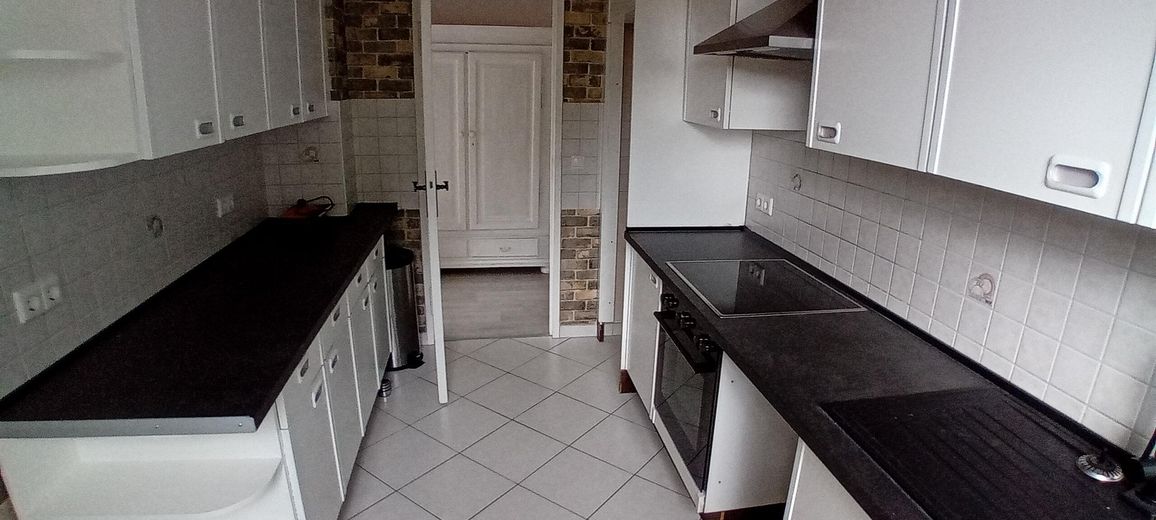Leegstaande 2-kamerwoning, balkon, nabij Britzer Garten – Küche
