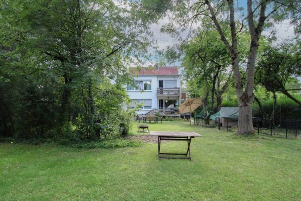 Zweifamilienhaus in exklusiver Lage der Paderborner Südstadt – Grundstück mit Entwicklungspotenzial