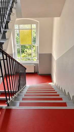 Kernsaniertes 47qm Altbauapartment mit Balkon an der Grenze Prenzlauer Berg/Pankow – Treppenhaus