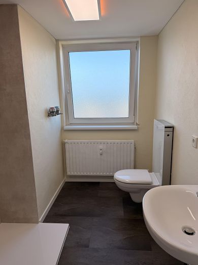 Erstbezug nach Renovierung – Moderne 3-Zimmer-Wohnung mit Balkon und traumhaftem Ausblick Saarlouis – फोटो 6