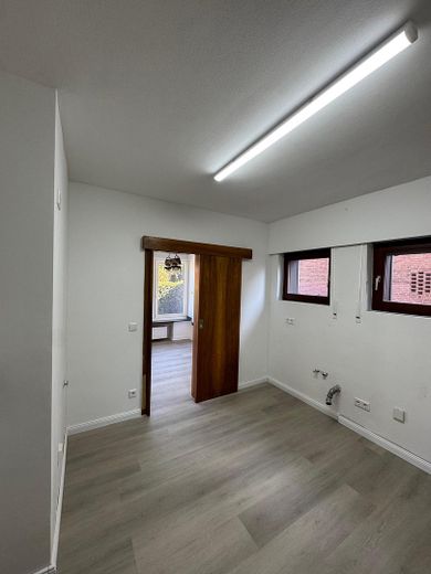 Schöne DHH in Schmachtendorf - Erstbezug nach Sanierung - Garten + Garage + Stellplatz – Küche 