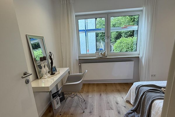*Erstbezug* 2 Zi Whg Hochpaterre eines modernisierten MFH´s